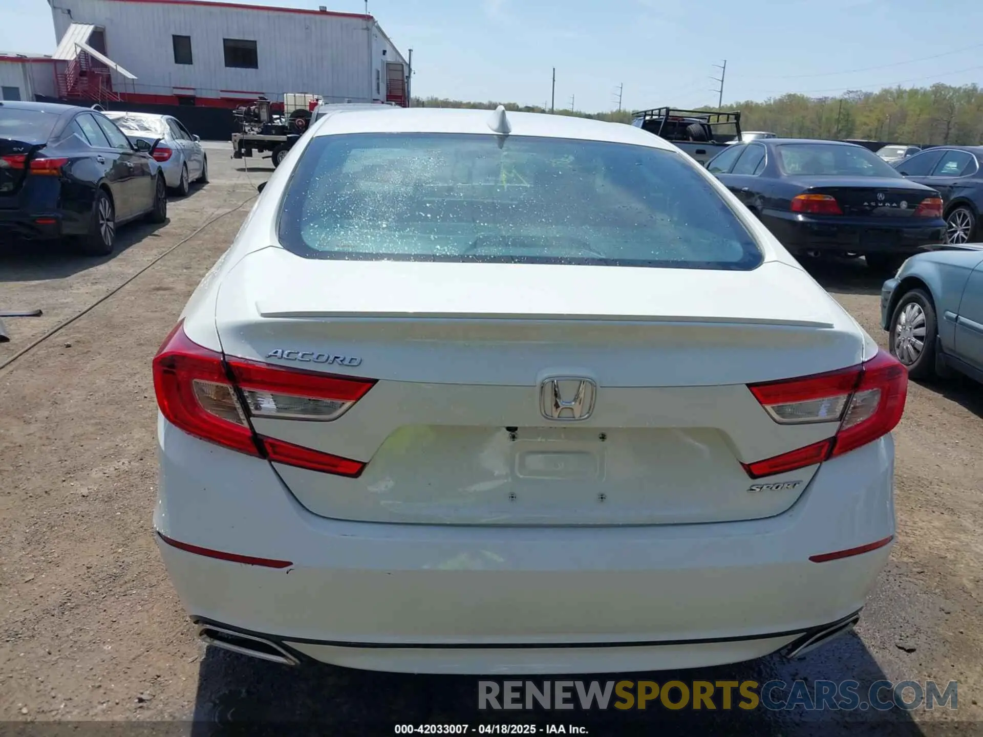 16 Photograph of a damaged car 1HGCV1F30KA128999 HONDA ACCORD 2019
