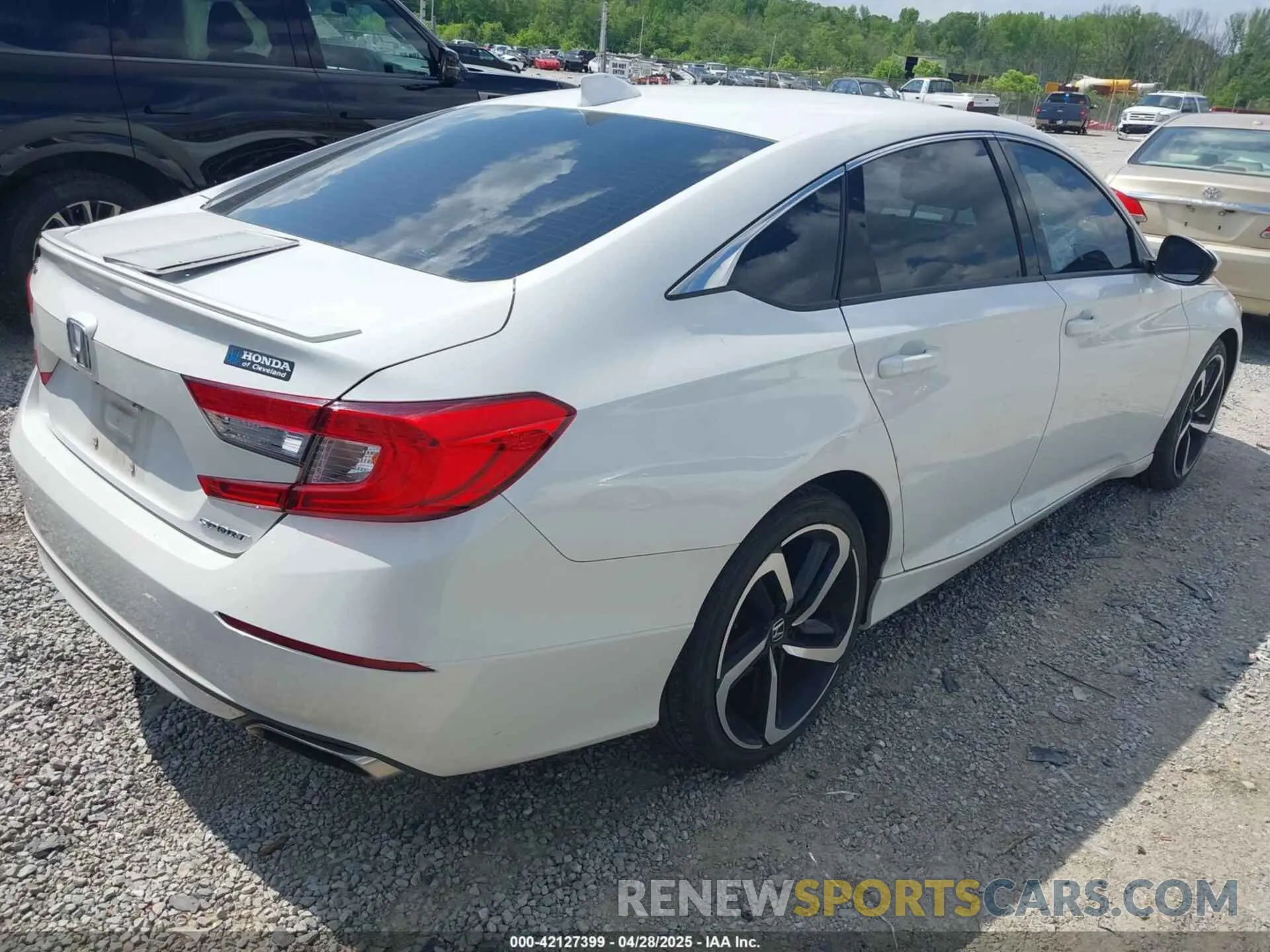 4 Photograph of a damaged car 1HGCV1F30KA139355 HONDA ACCORD 2019