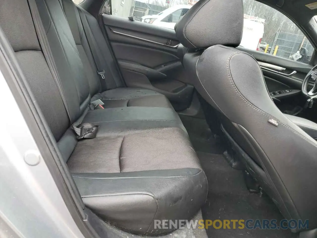 11 Photograph of a damaged car 1HGCV1F30KA142143 HONDA ACCORD 2019