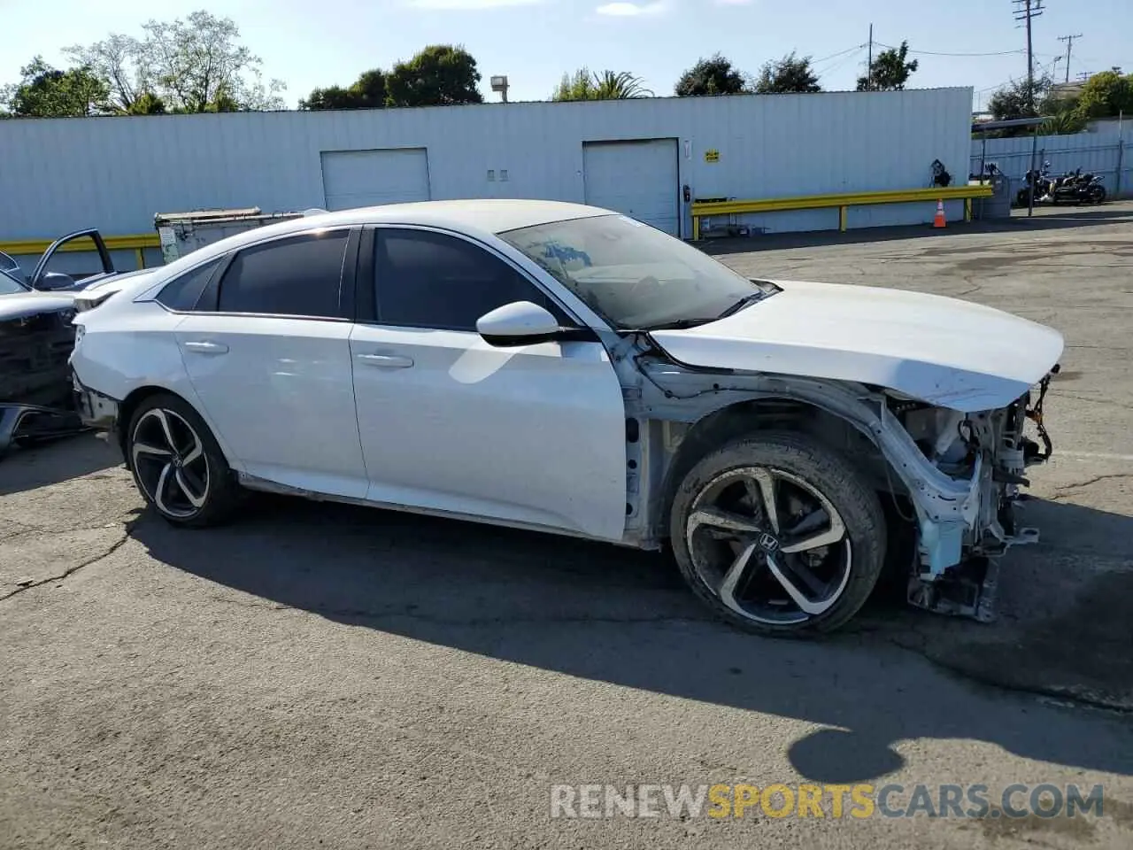 4 Photograph of a damaged car 1HGCV1F30KA159542 HONDA ACCORD 2019
