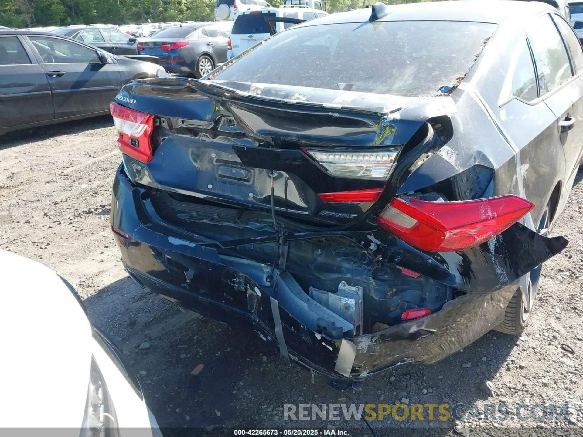 17 Photograph of a damaged car 1HGCV1F30KA166605 HONDA ACCORD 2019