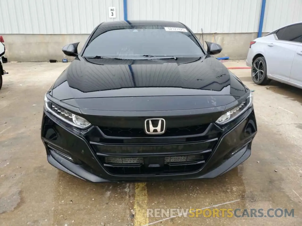 5 Photograph of a damaged car 1HGCV1F30KA166751 HONDA ACCORD 2019