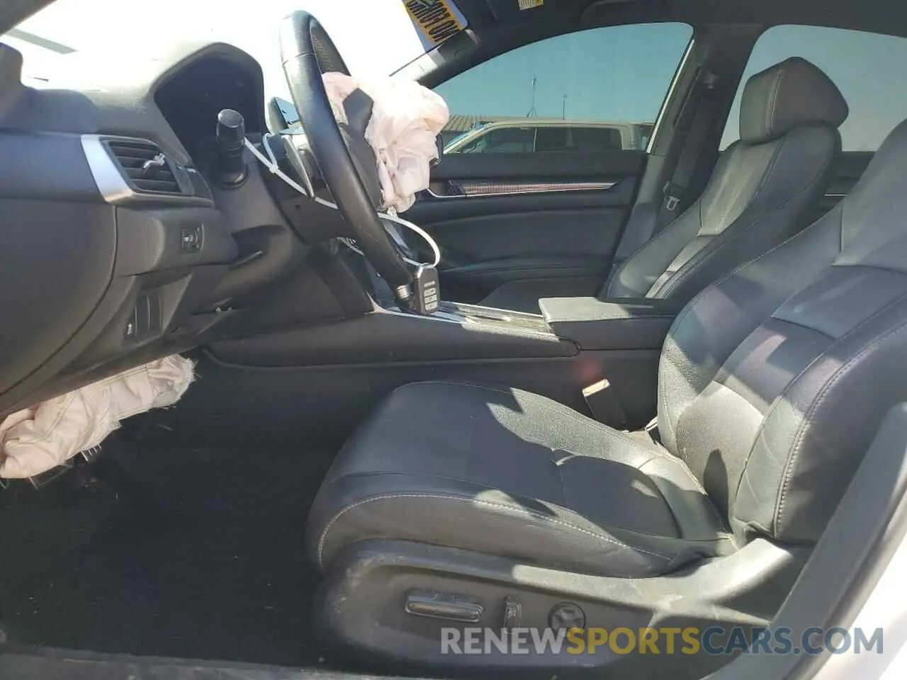 7 Photograph of a damaged car 1HGCV1F31KA014509 HONDA ACCORD 2019