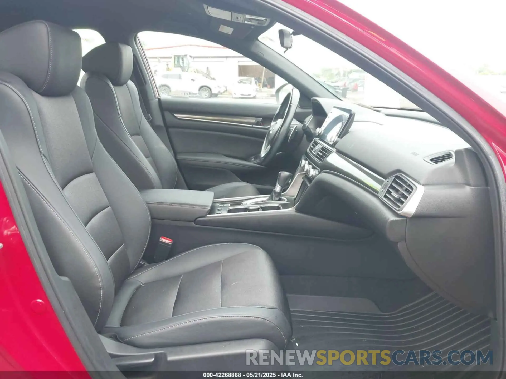 5 Photograph of a damaged car 1HGCV1F31KA020634 HONDA ACCORD 2019