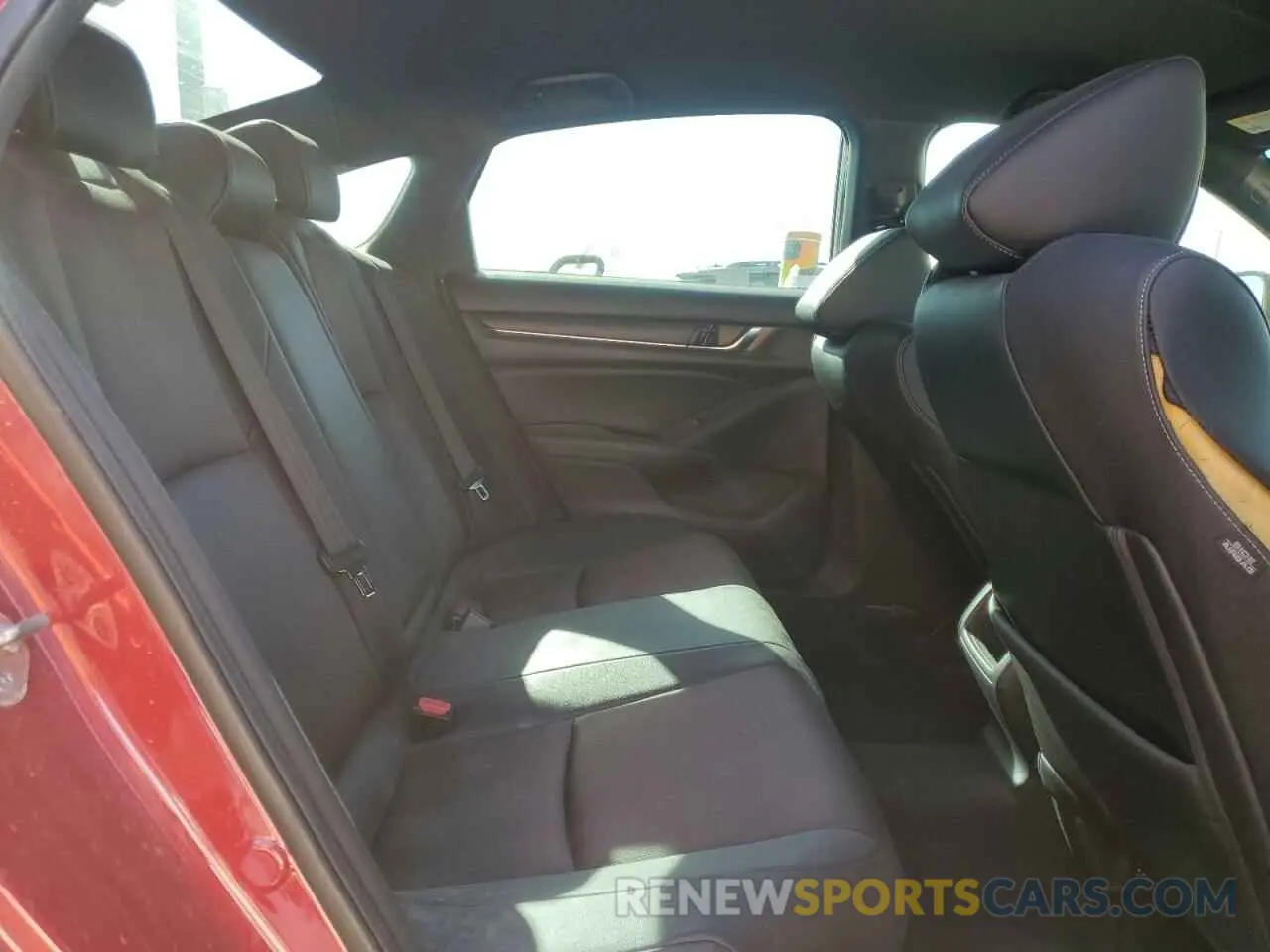 10 Photograph of a damaged car 1HGCV1F31KA027017 HONDA ACCORD 2019
