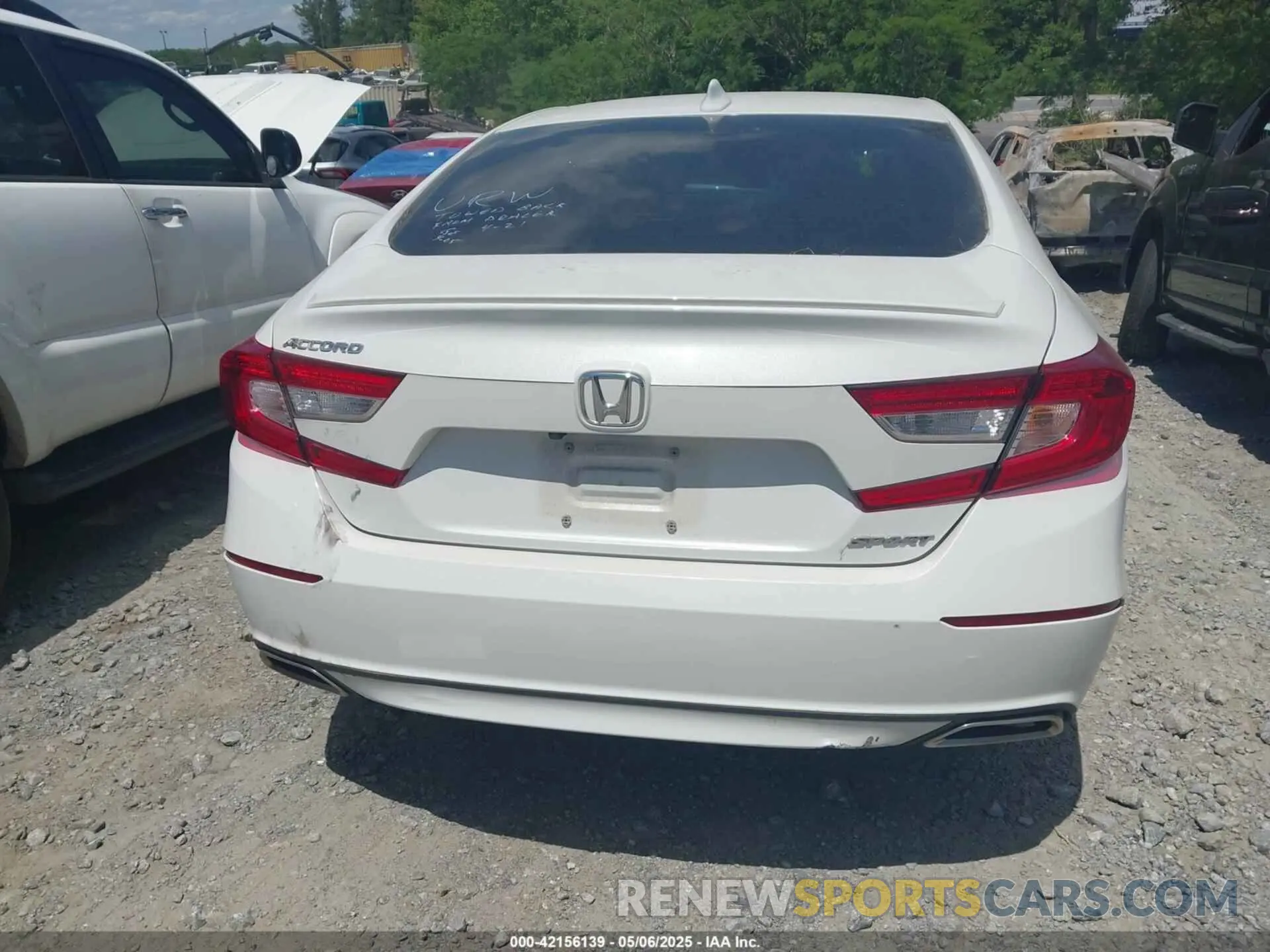 16 Photograph of a damaged car 1HGCV1F31KA029379 HONDA ACCORD 2019
