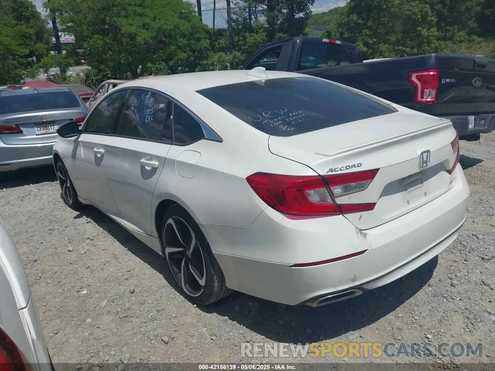 3 Photograph of a damaged car 1HGCV1F31KA029379 HONDA ACCORD 2019