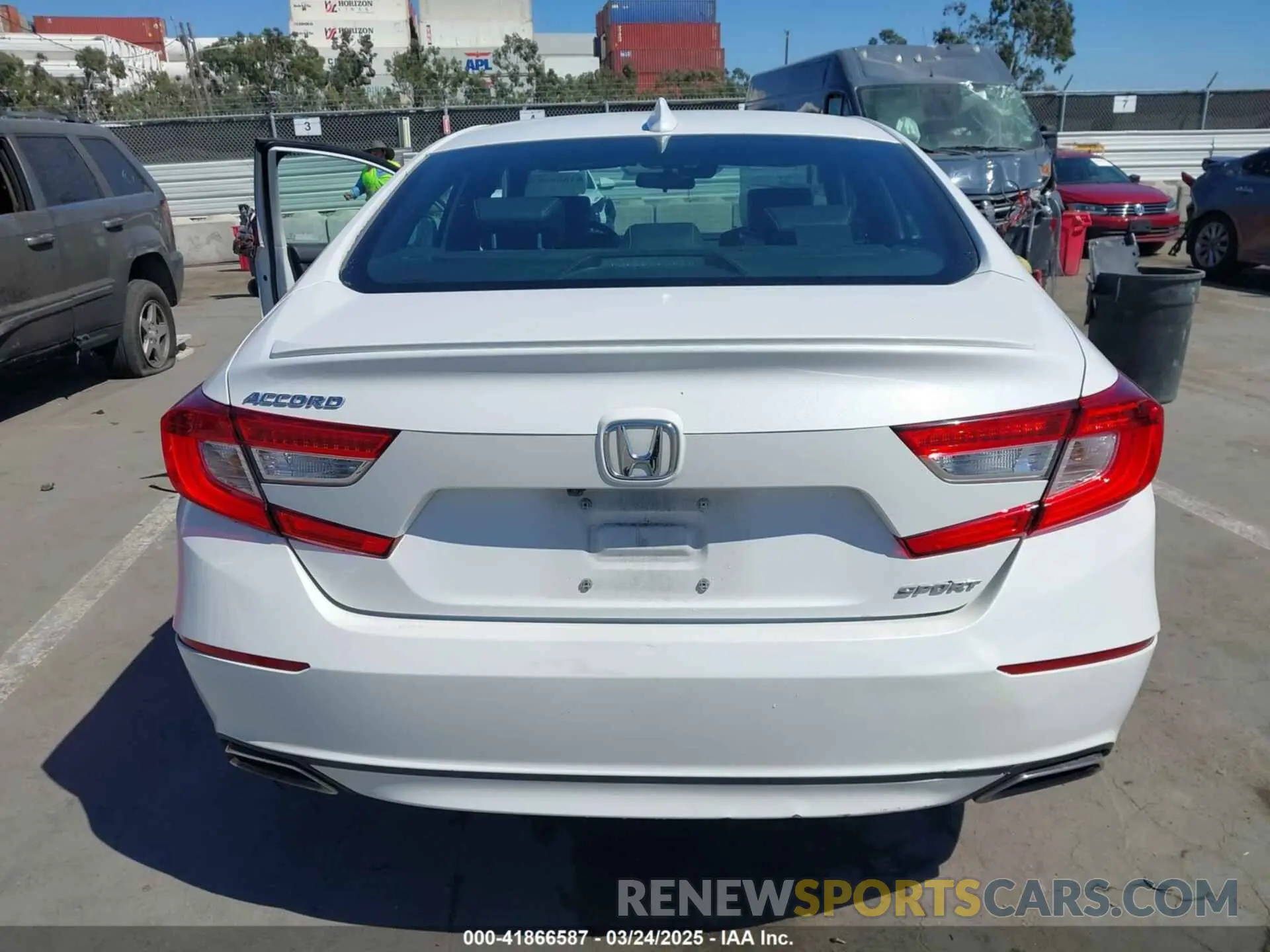 16 Photograph of a damaged car 1HGCV1F31KA031584 HONDA ACCORD 2019