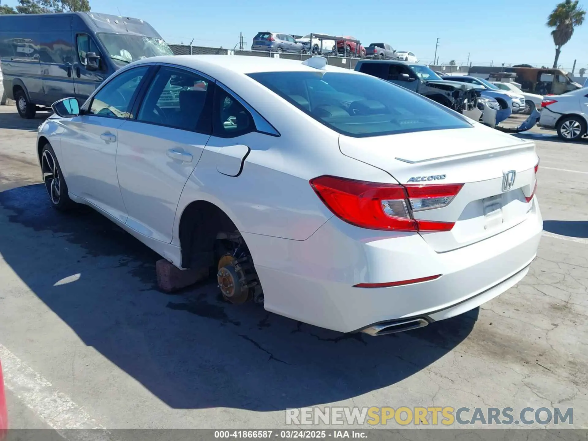 3 Photograph of a damaged car 1HGCV1F31KA031584 HONDA ACCORD 2019