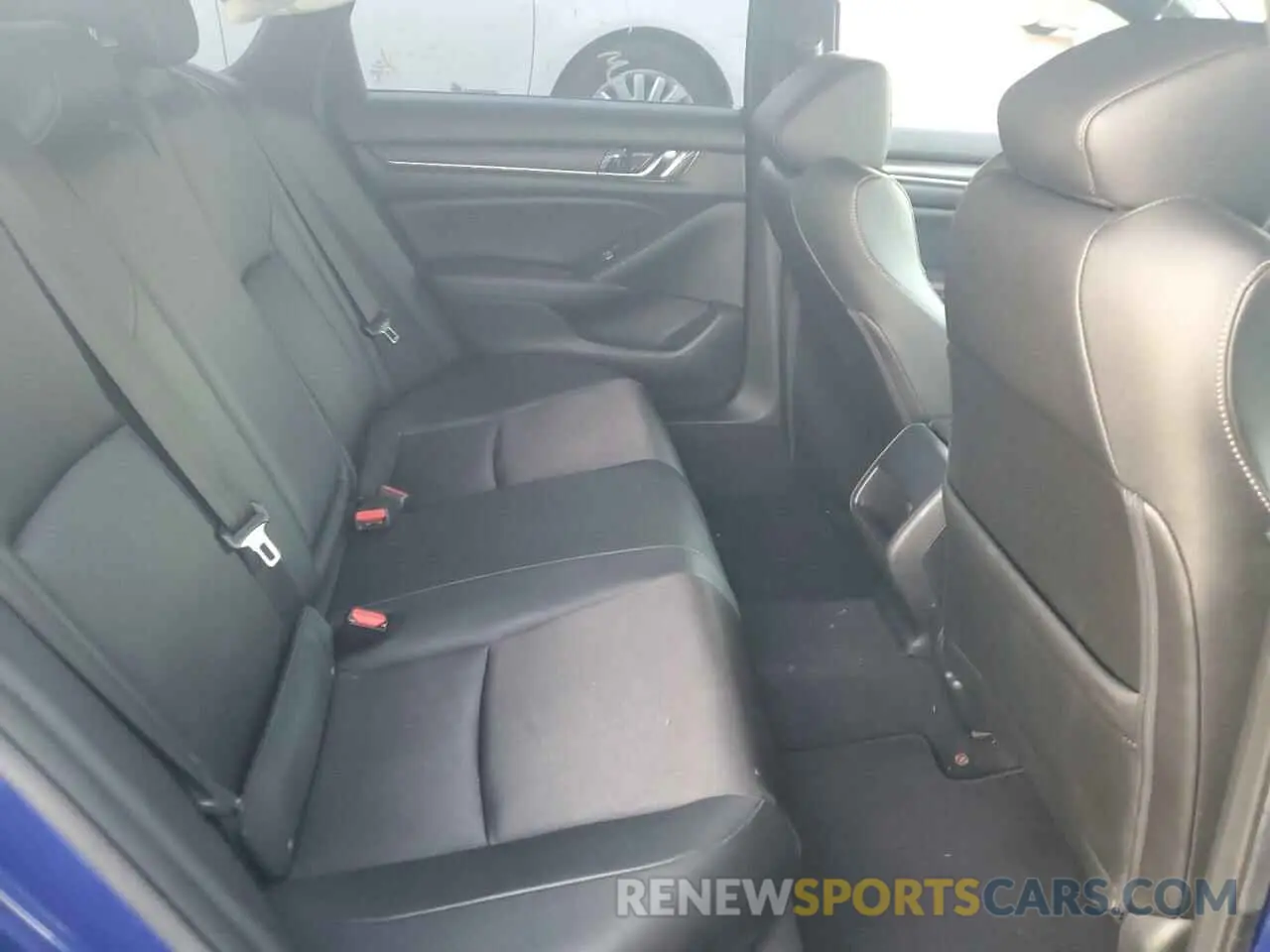 10 Photograph of a damaged car 1HGCV1F31KA034047 HONDA ACCORD 2019
