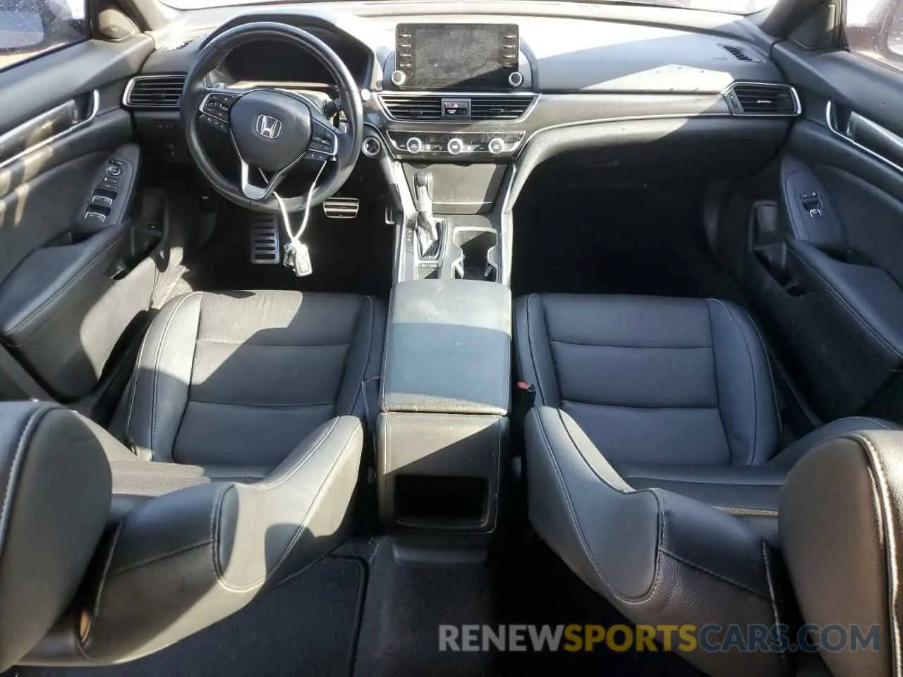 8 Photograph of a damaged car 1HGCV1F31KA037420 HONDA ACCORD 2019