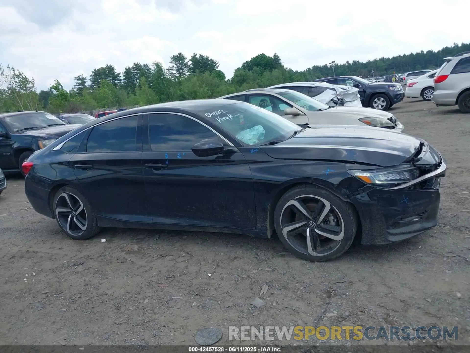 13 Photograph of a damaged car 1HGCV1F31KA040012 HONDA ACCORD 2019