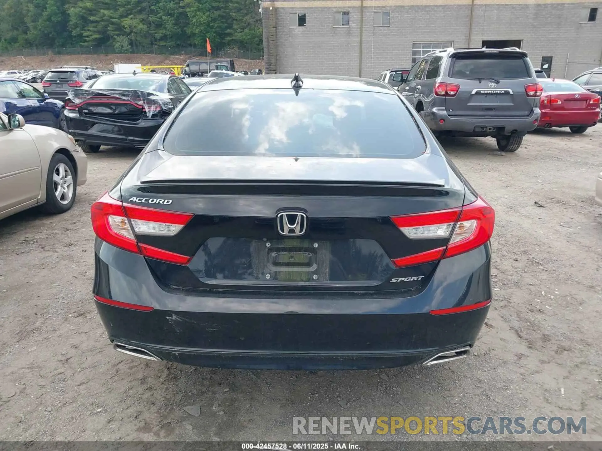 16 Photograph of a damaged car 1HGCV1F31KA040012 HONDA ACCORD 2019