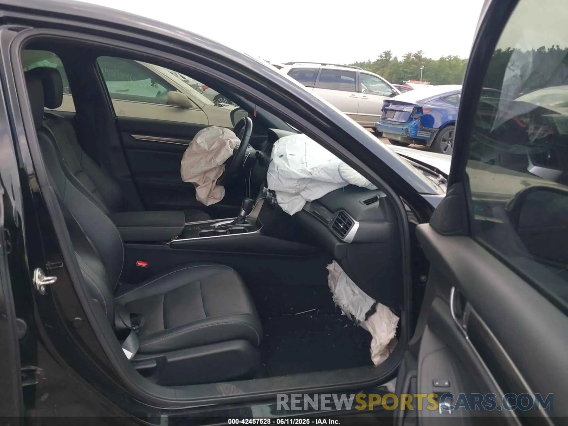 5 Photograph of a damaged car 1HGCV1F31KA040012 HONDA ACCORD 2019