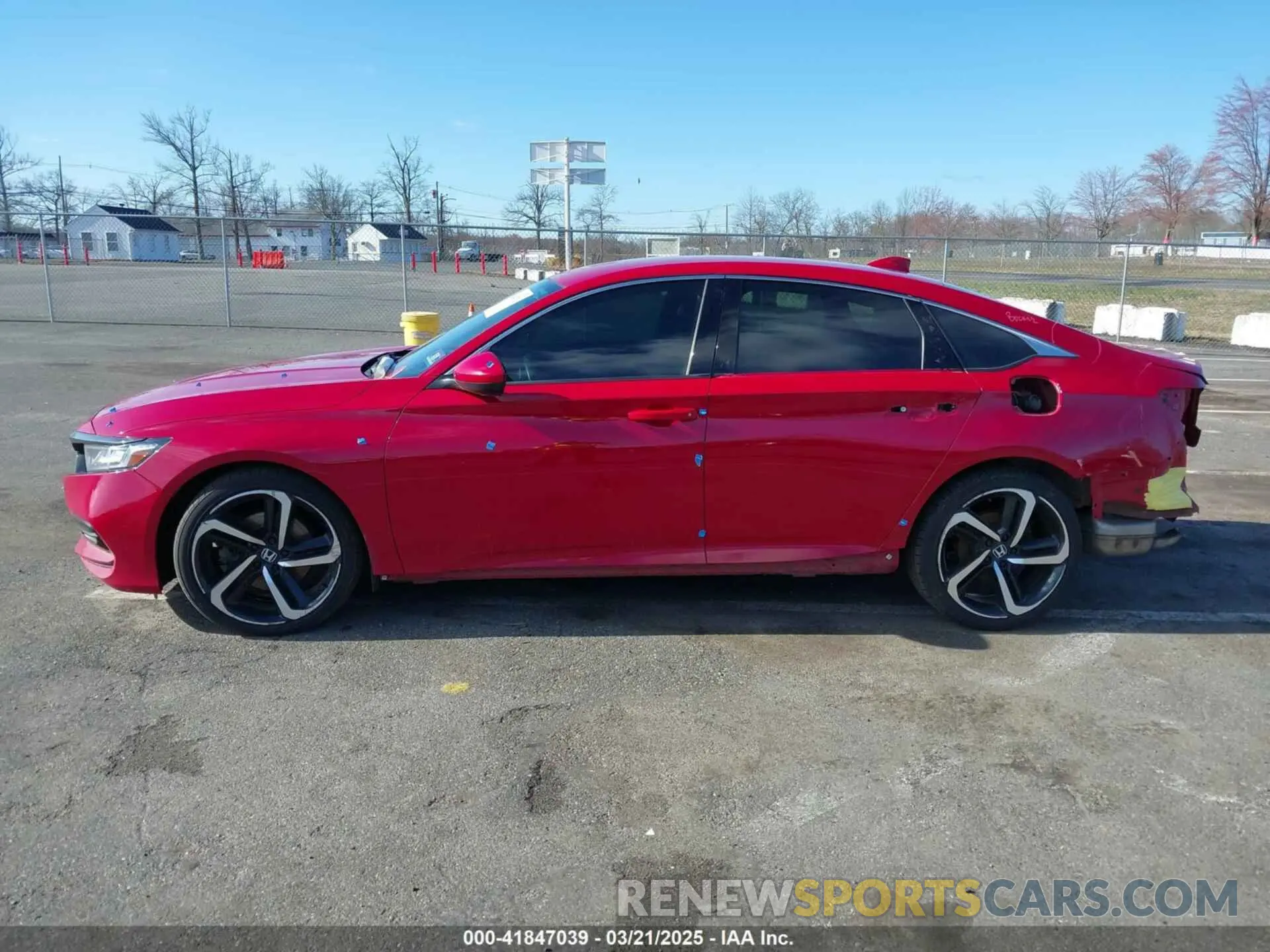 15 Photograph of a damaged car 1HGCV1F31KA084897 HONDA ACCORD 2019