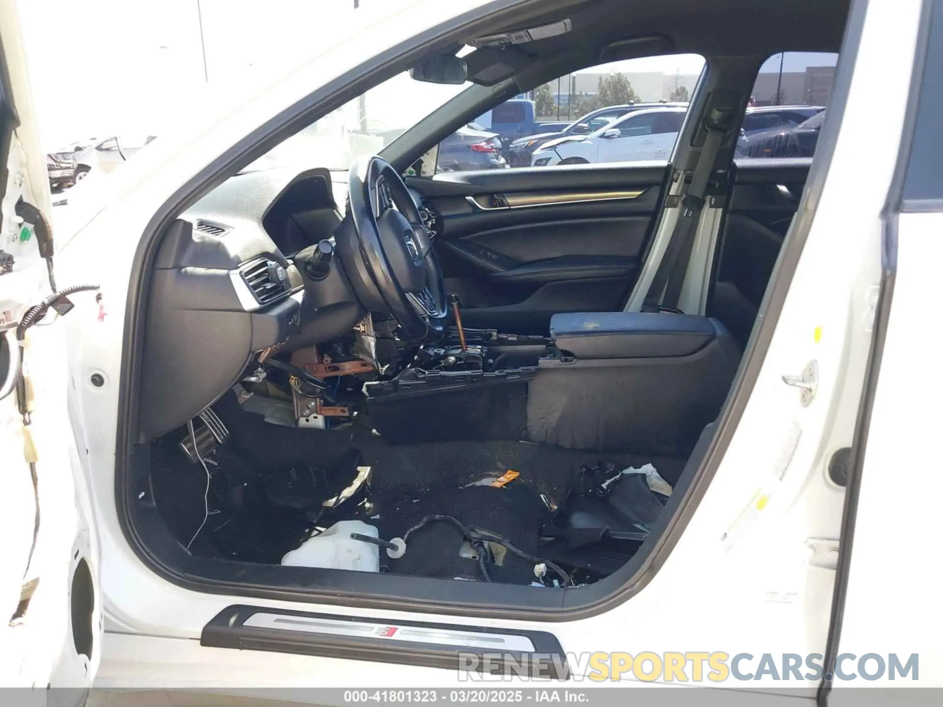 5 Photograph of a damaged car 1HGCV1F31KA086357 HONDA ACCORD 2019