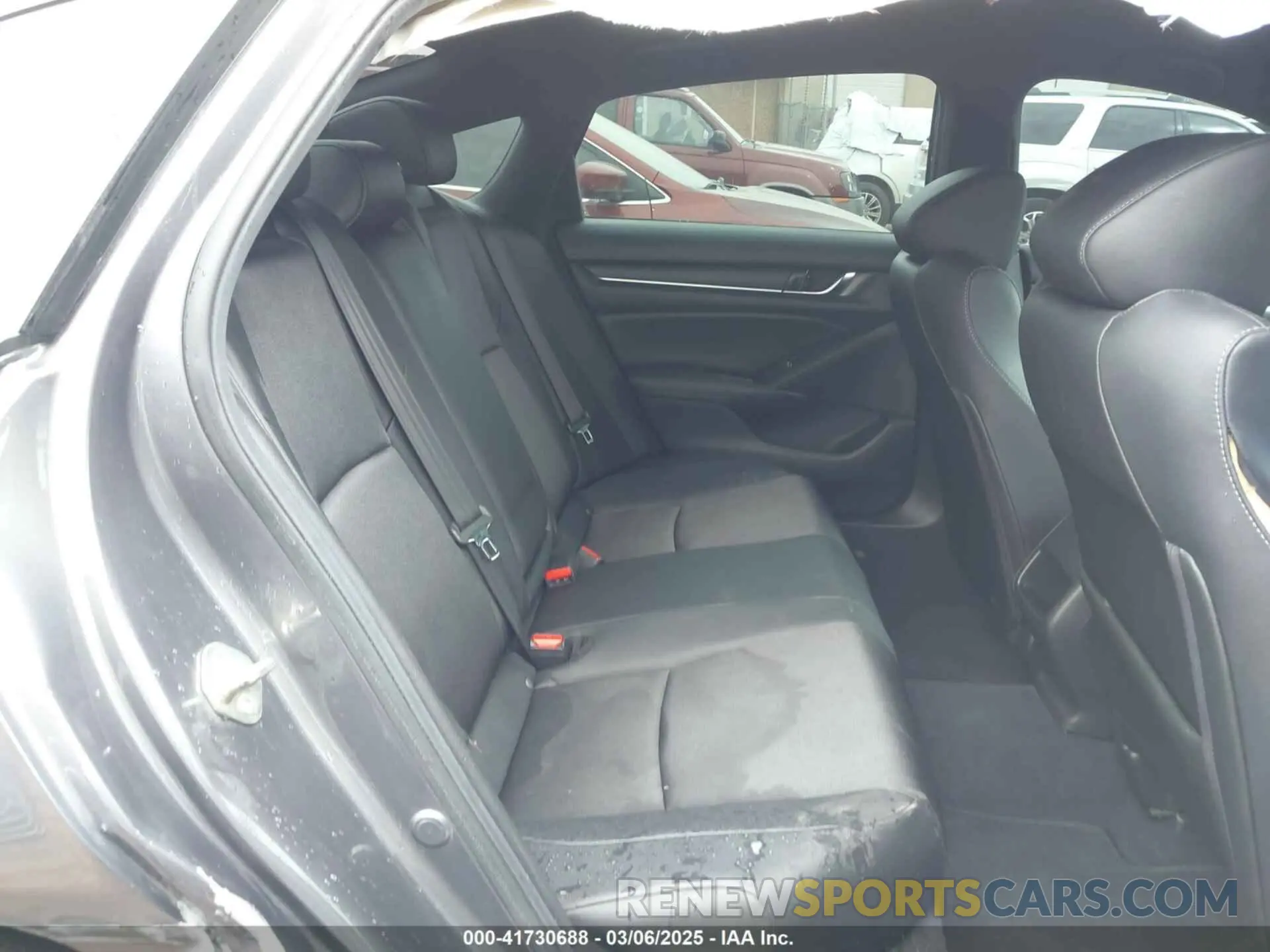 8 Photograph of a damaged car 1HGCV1F31KA103187 HONDA ACCORD 2019