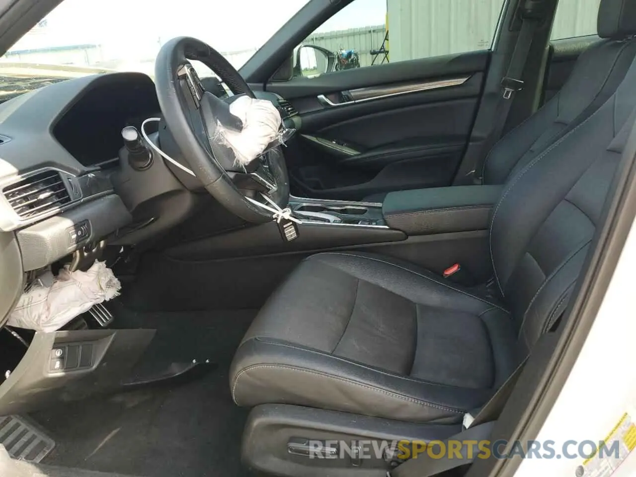 7 Photograph of a damaged car 1HGCV1F31KA107045 HONDA ACCORD 2019