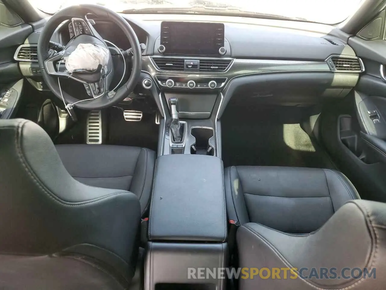 8 Photograph of a damaged car 1HGCV1F31KA107045 HONDA ACCORD 2019