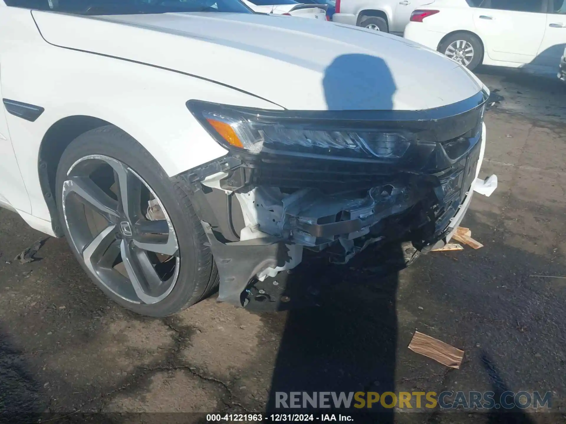 16 Photograph of a damaged car 1HGCV1F31KA124802 HONDA ACCORD 2019