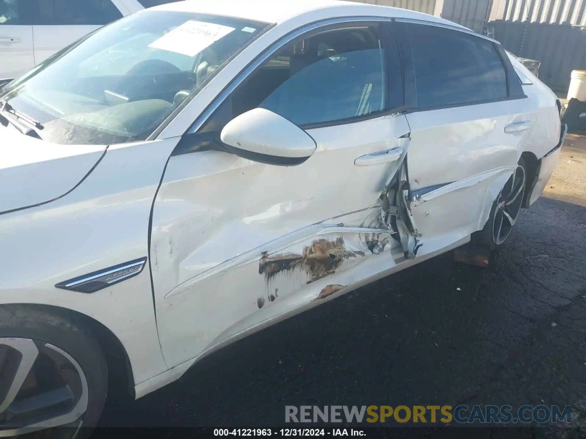 6 Photograph of a damaged car 1HGCV1F31KA124802 HONDA ACCORD 2019