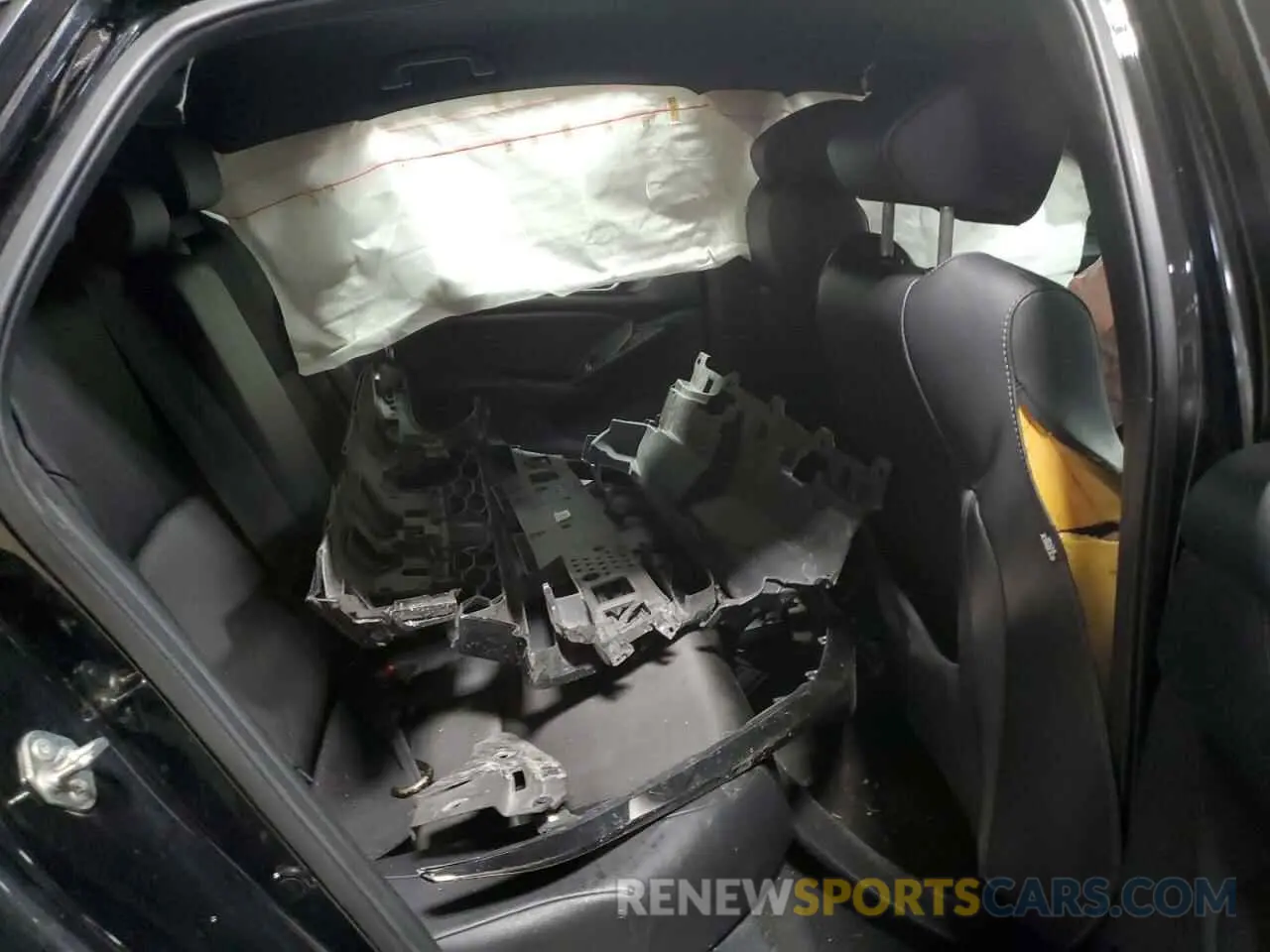 10 Photograph of a damaged car 1HGCV1F31KA126212 HONDA ACCORD 2019