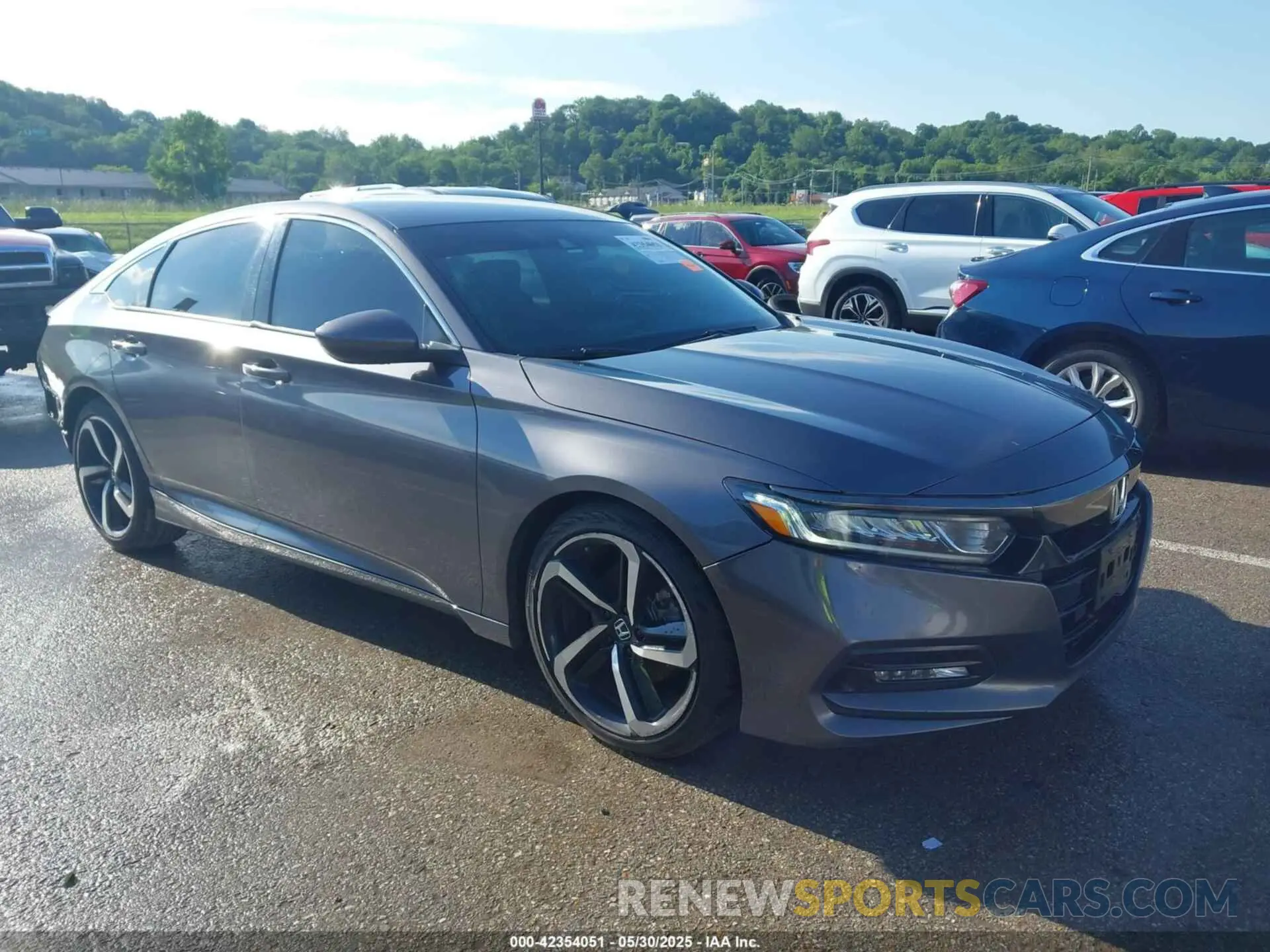 1 Photograph of a damaged car 1HGCV1F31KA129983 HONDA ACCORD 2019