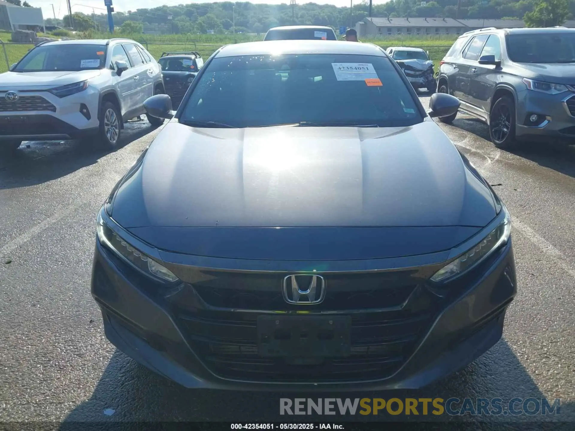 13 Photograph of a damaged car 1HGCV1F31KA129983 HONDA ACCORD 2019