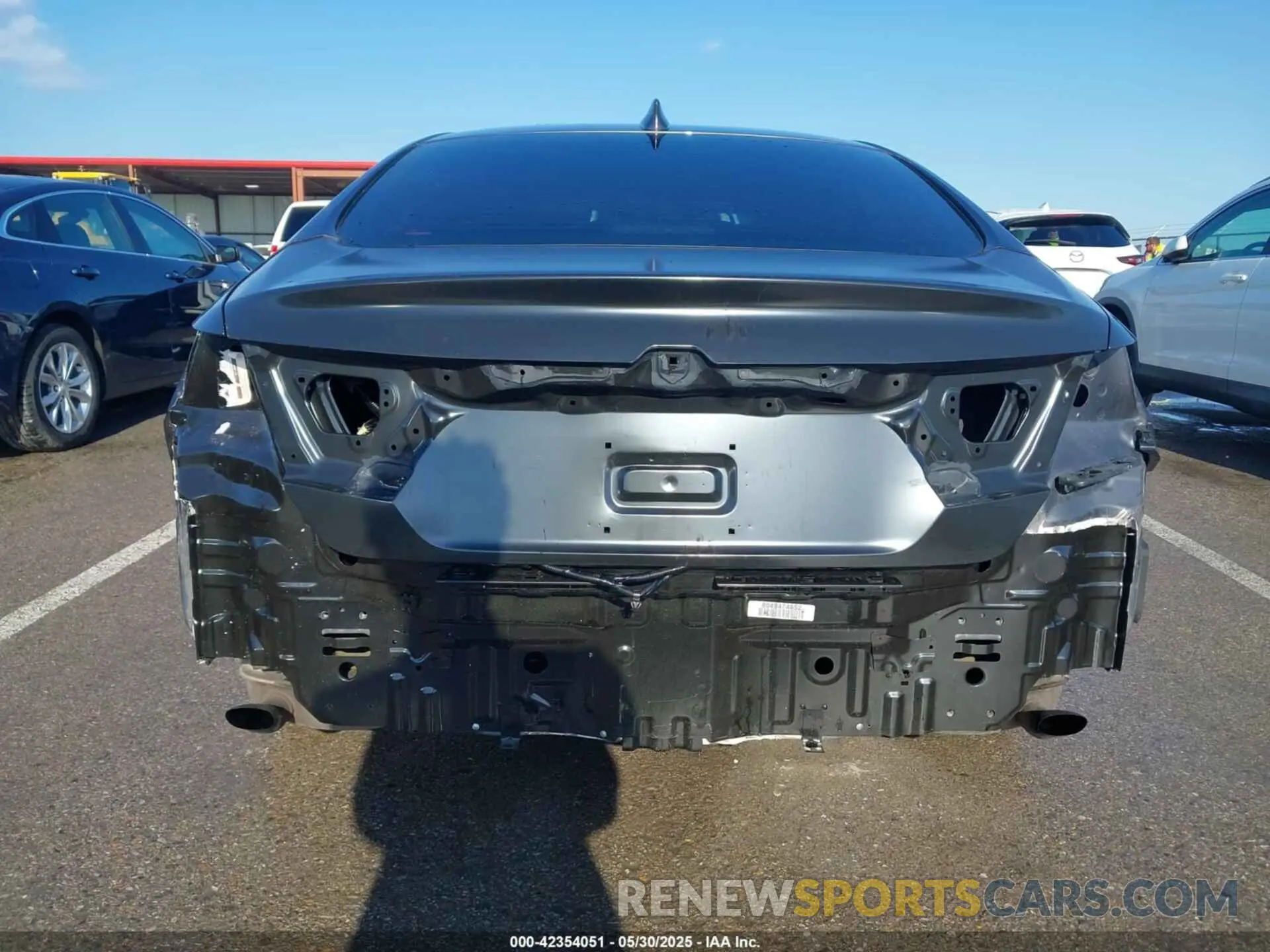6 Photograph of a damaged car 1HGCV1F31KA129983 HONDA ACCORD 2019