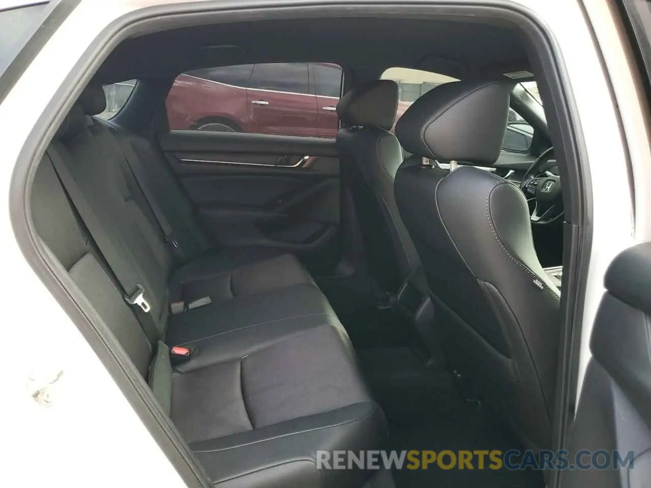 10 Photograph of a damaged car 1HGCV1F31KA155970 HONDA ACCORD 2019