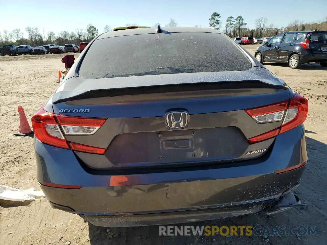 6 Photograph of a damaged car 1HGCV1F31KA164071 HONDA ACCORD 2019