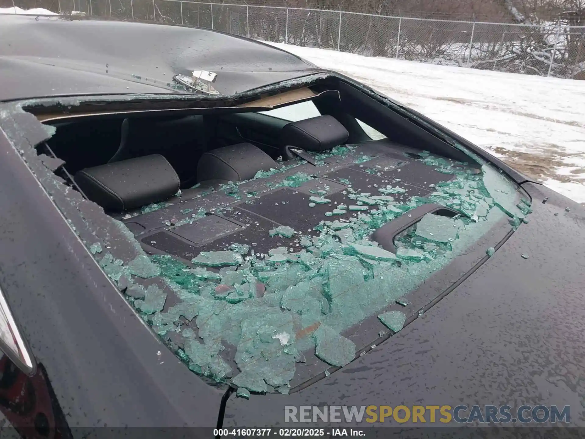 18 Photograph of a damaged car 1HGCV1F31KA171814 HONDA ACCORD 2019