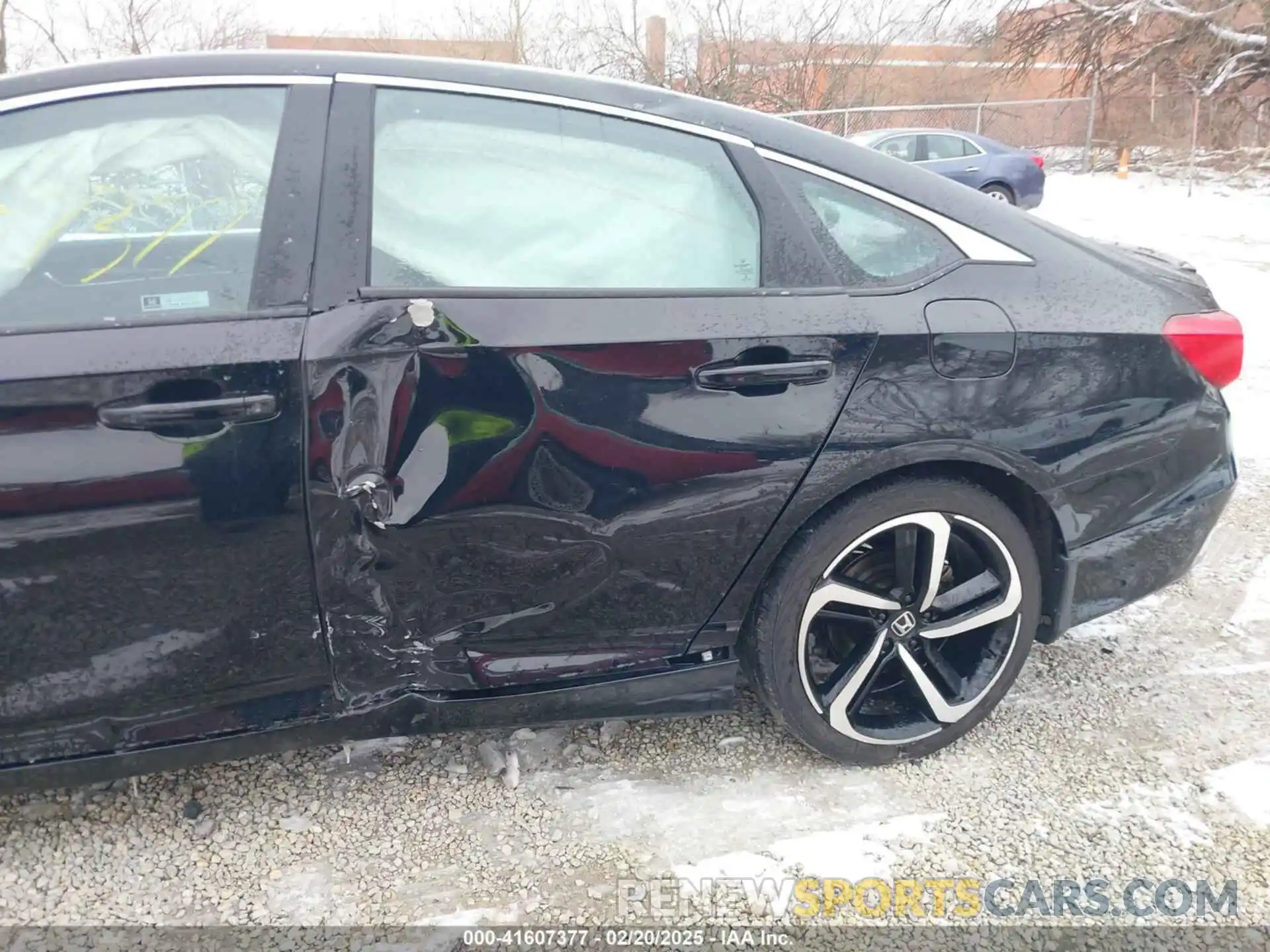 6 Photograph of a damaged car 1HGCV1F31KA171814 HONDA ACCORD 2019