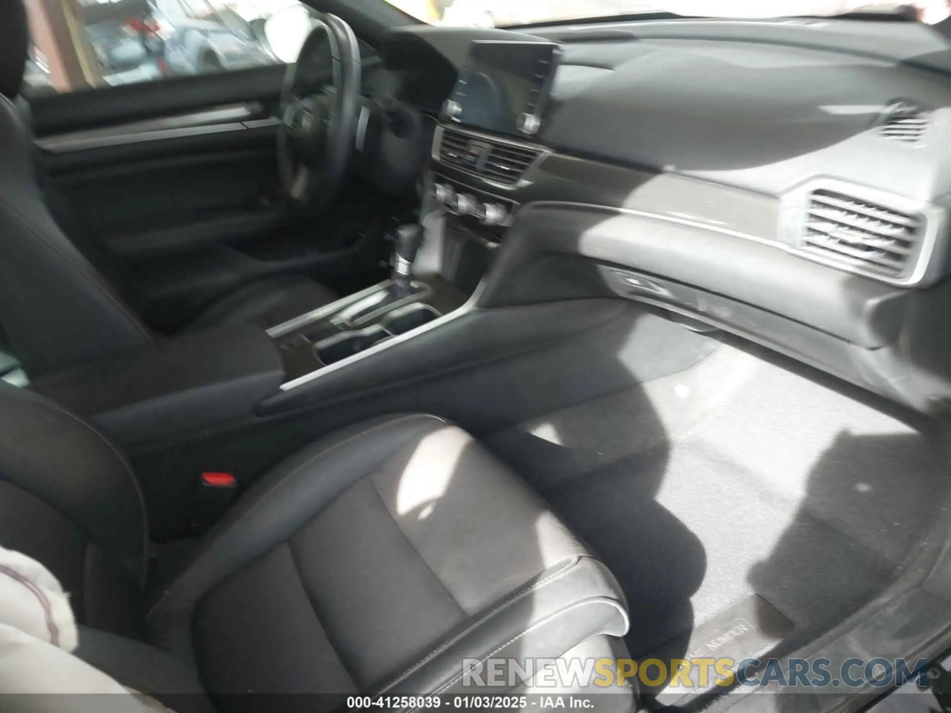 5 Photograph of a damaged car 1HGCV1F32KA042349 HONDA ACCORD 2019