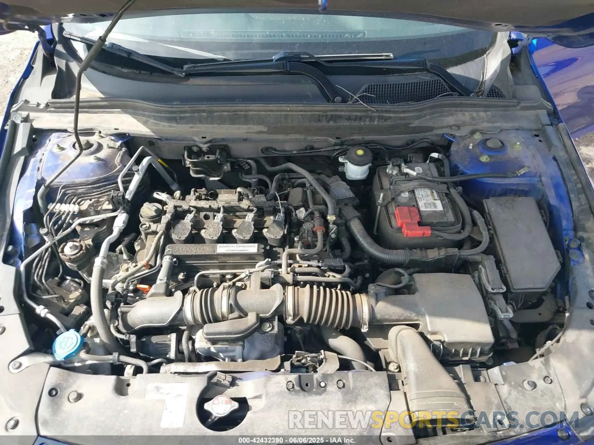 10 Photograph of a damaged car 1HGCV1F32KA055635 HONDA ACCORD 2019