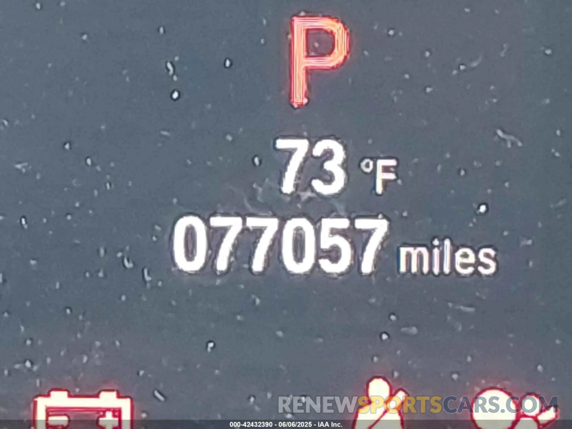 15 Photograph of a damaged car 1HGCV1F32KA055635 HONDA ACCORD 2019