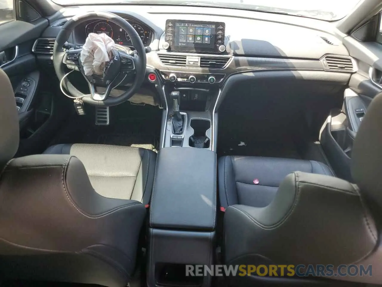 8 Photograph of a damaged car 1HGCV1F32KA067218 HONDA ACCORD 2019