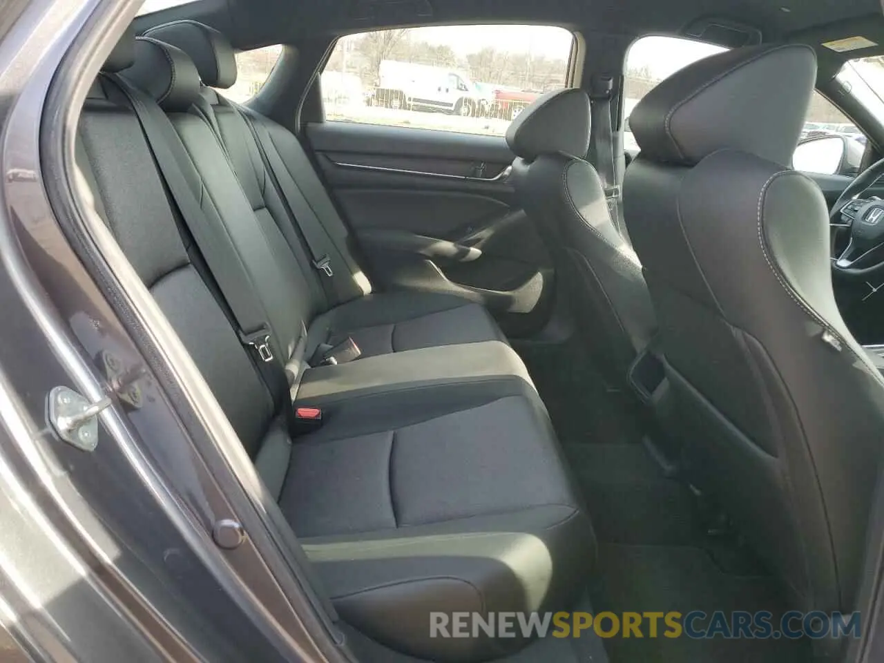 10 Photograph of a damaged car 1HGCV1F32KA078283 HONDA ACCORD 2019