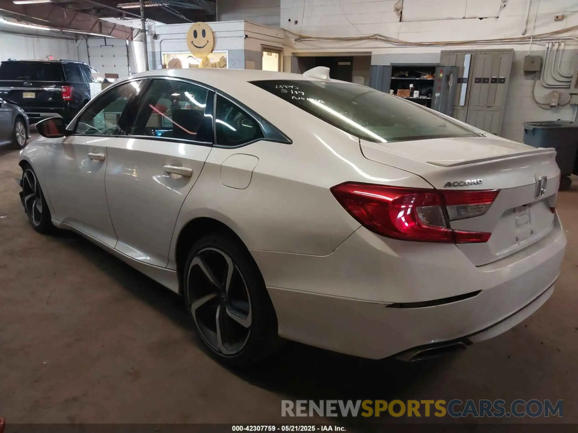 3 Photograph of a damaged car 1HGCV1F32KA093334 HONDA ACCORD 2019