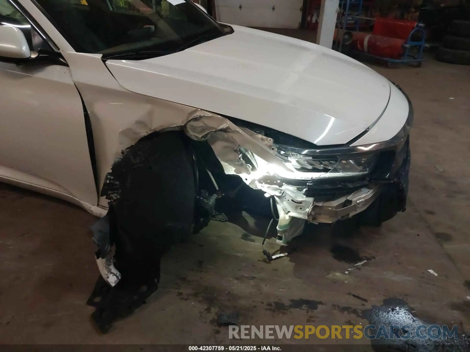 6 Photograph of a damaged car 1HGCV1F32KA093334 HONDA ACCORD 2019