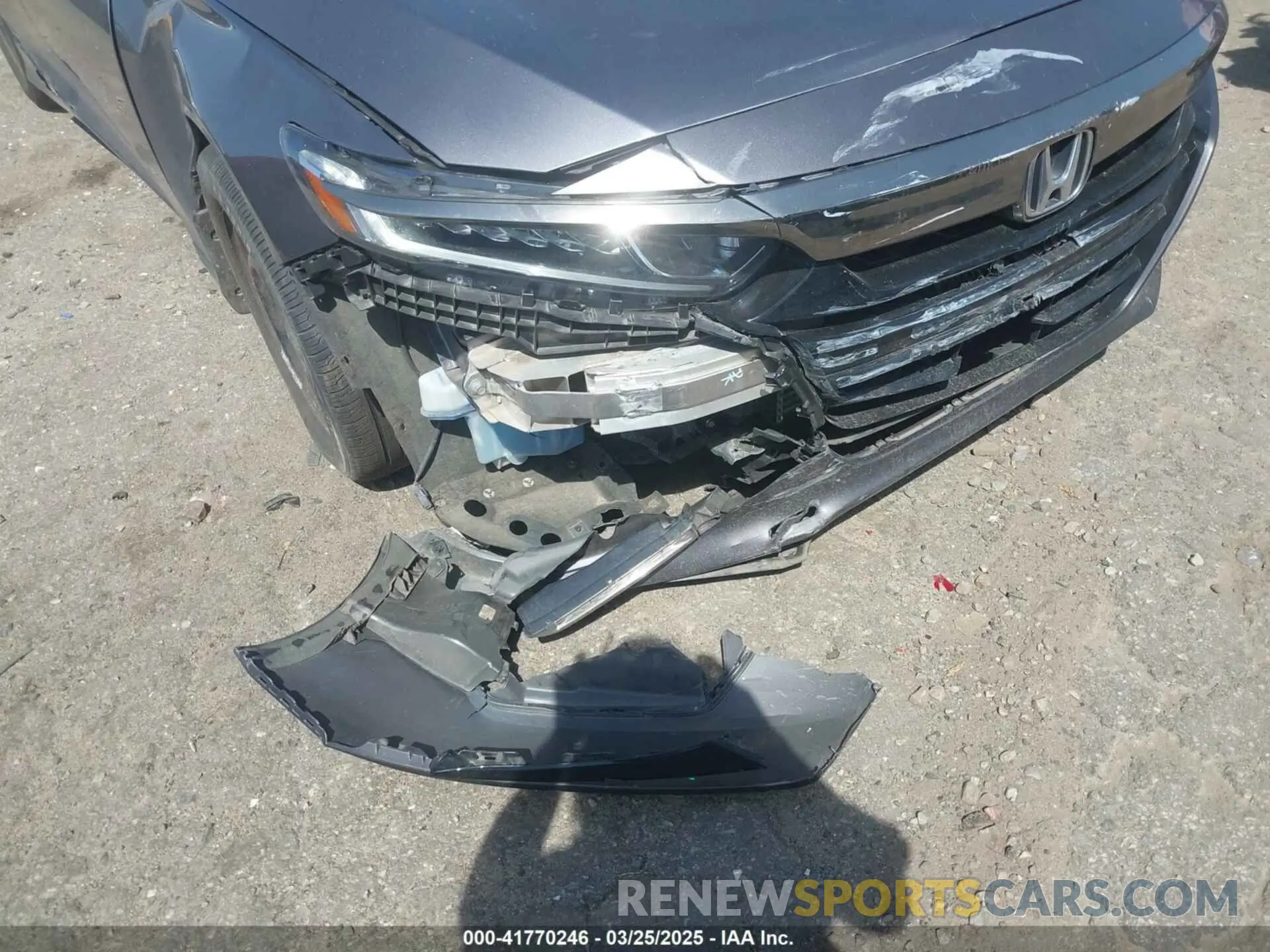 6 Photograph of a damaged car 1HGCV1F32KA129989 HONDA ACCORD 2019