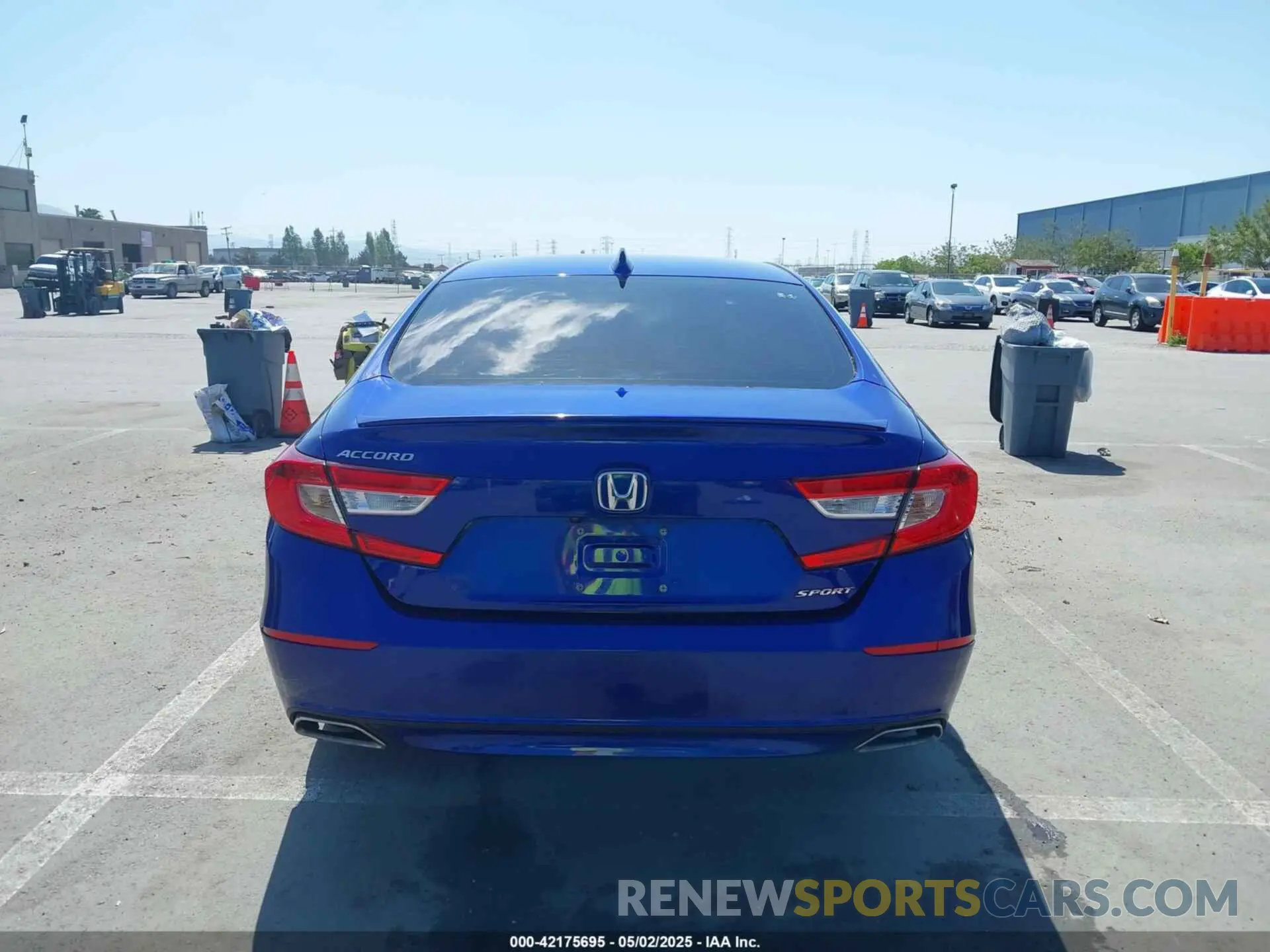 16 Photograph of a damaged car 1HGCV1F32KA133038 HONDA ACCORD 2019