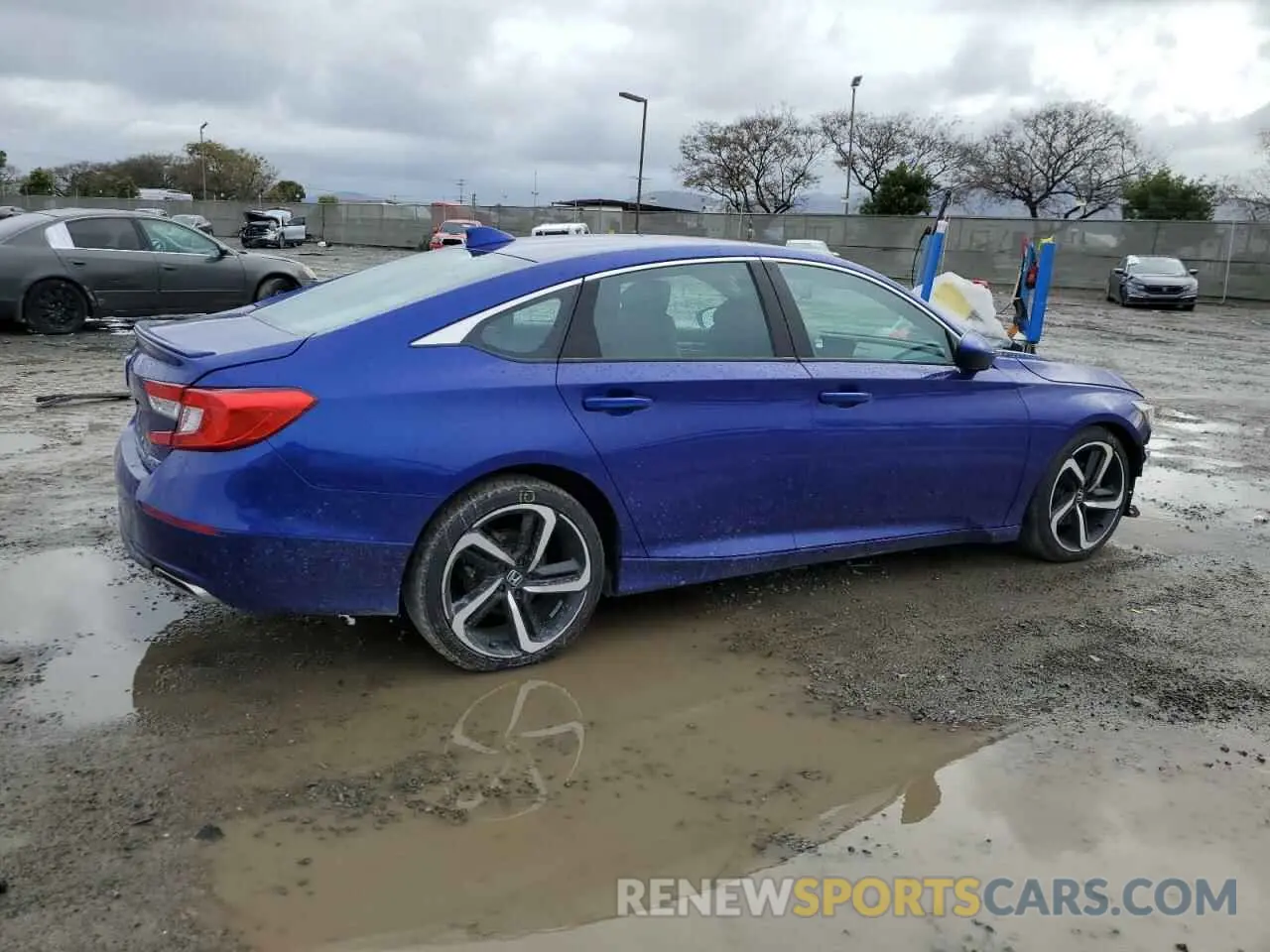 3 Photograph of a damaged car 1HGCV1F32KA153631 HONDA ACCORD 2019