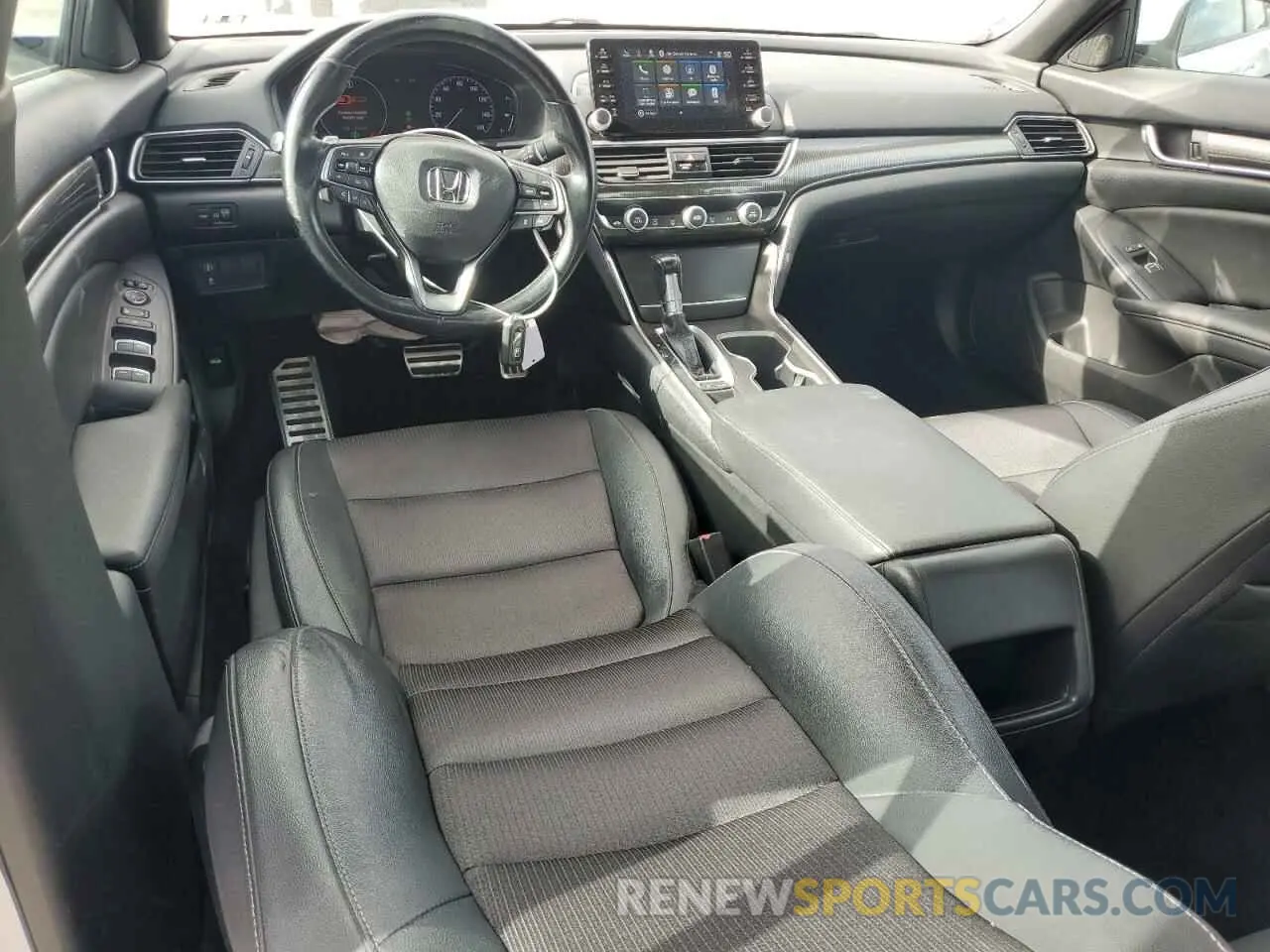 8 Photograph of a damaged car 1HGCV1F32KA175712 HONDA ACCORD 2019
