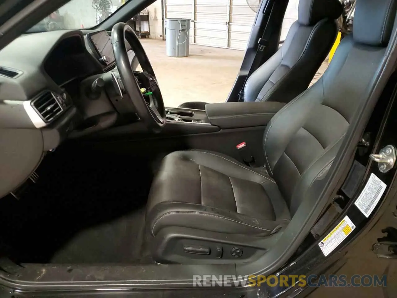 7 Photograph of a damaged car 1HGCV1F32KA177217 HONDA ACCORD 2019