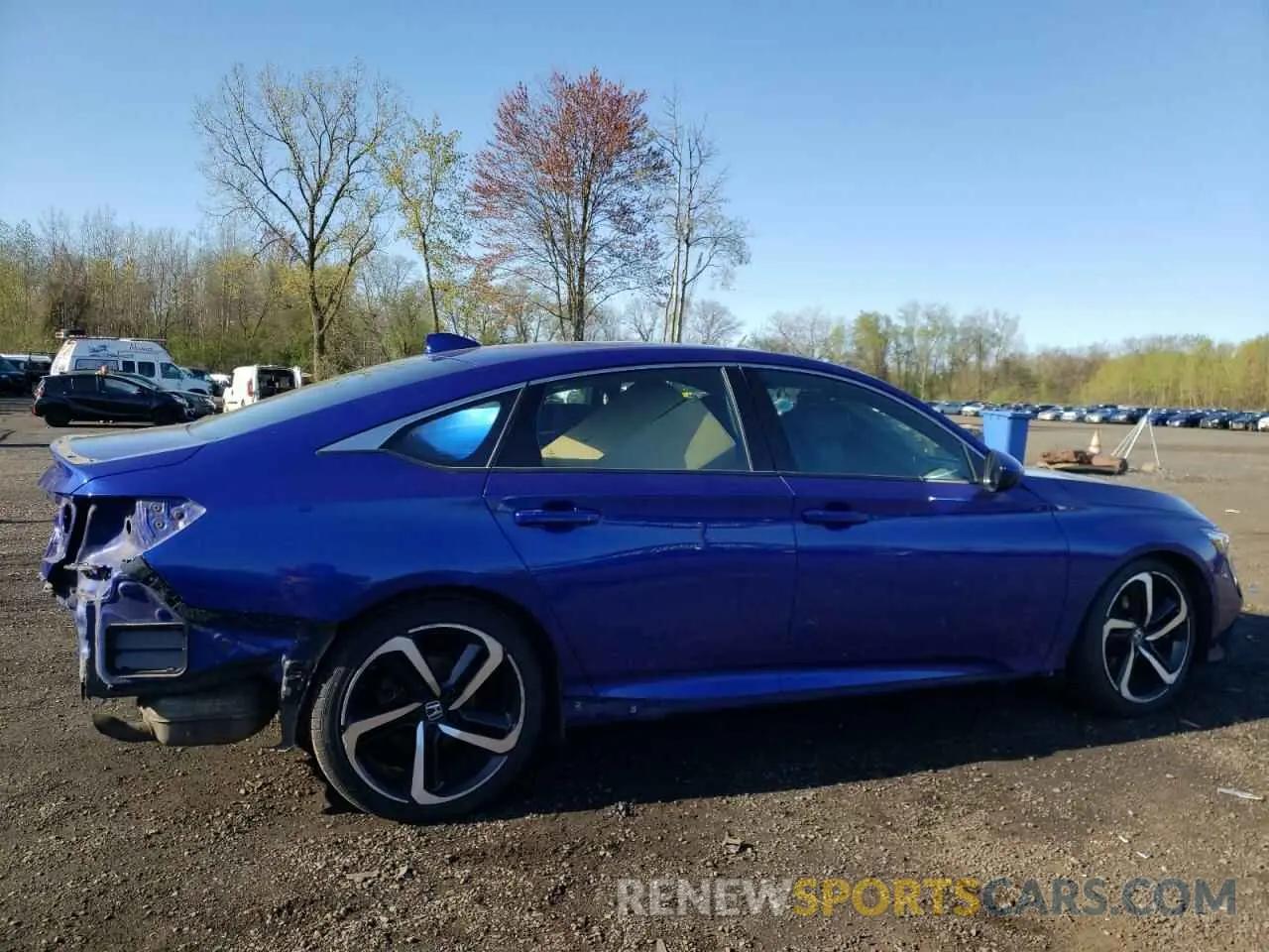 3 Photograph of a damaged car 1HGCV1F33KA015631 HONDA ACCORD 2019
