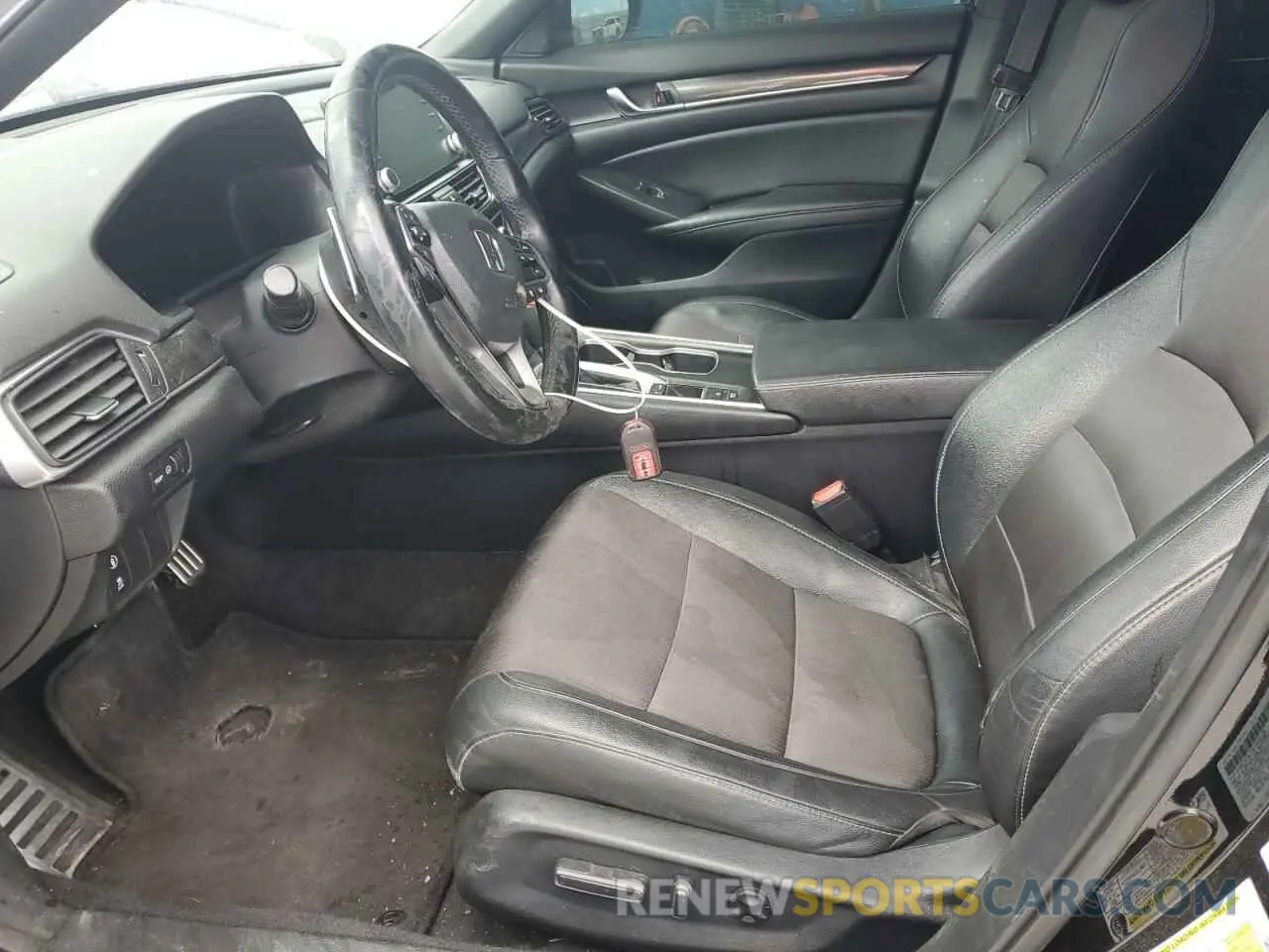 7 Photograph of a damaged car 1HGCV1F33KA029724 HONDA ACCORD 2019