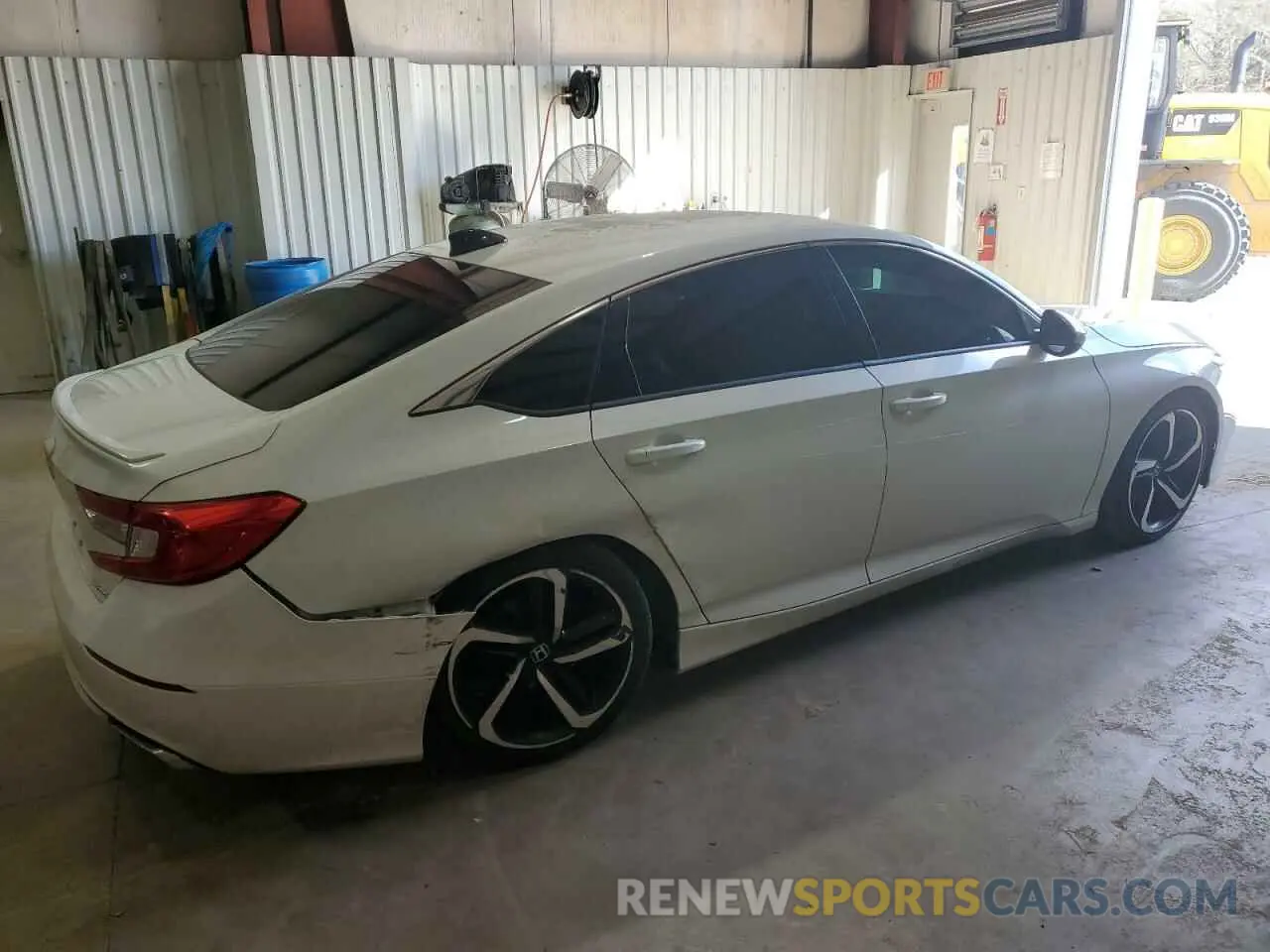 3 Photograph of a damaged car 1HGCV1F33KA037791 HONDA ACCORD 2019