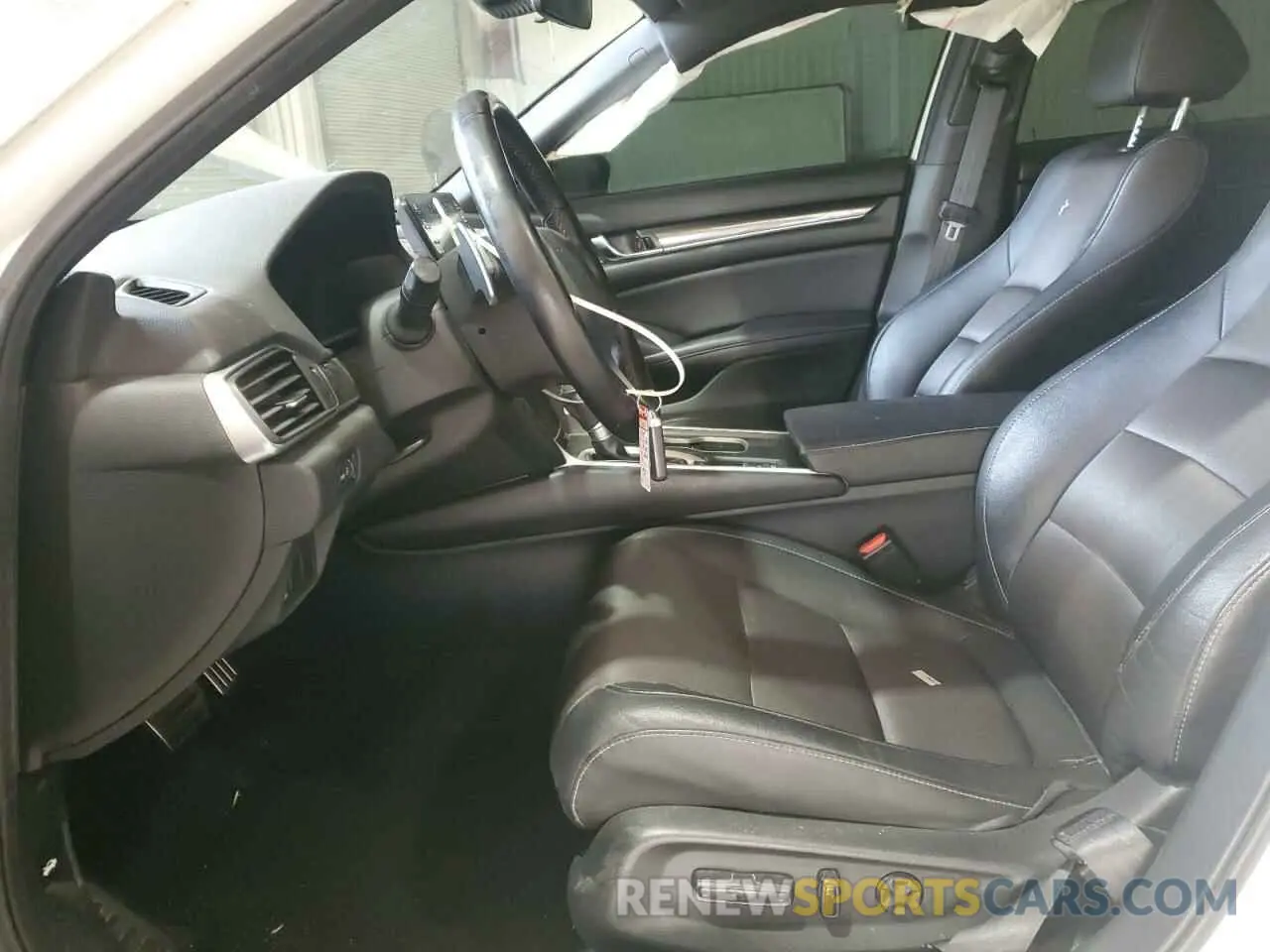 7 Photograph of a damaged car 1HGCV1F33KA037791 HONDA ACCORD 2019