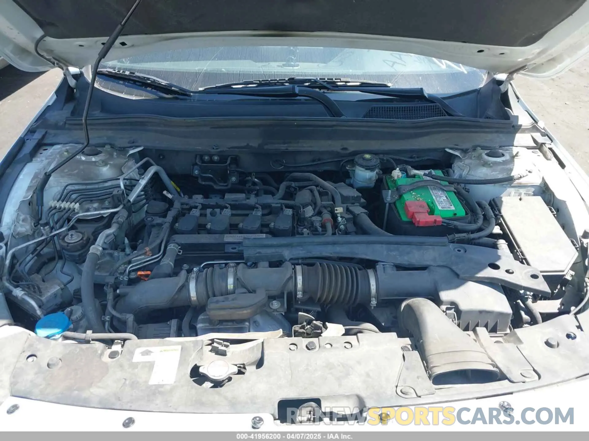10 Photograph of a damaged car 1HGCV1F33KA041193 HONDA ACCORD 2019